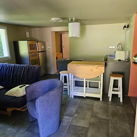 Independent Apartment, Quiet, Forest And Pool *